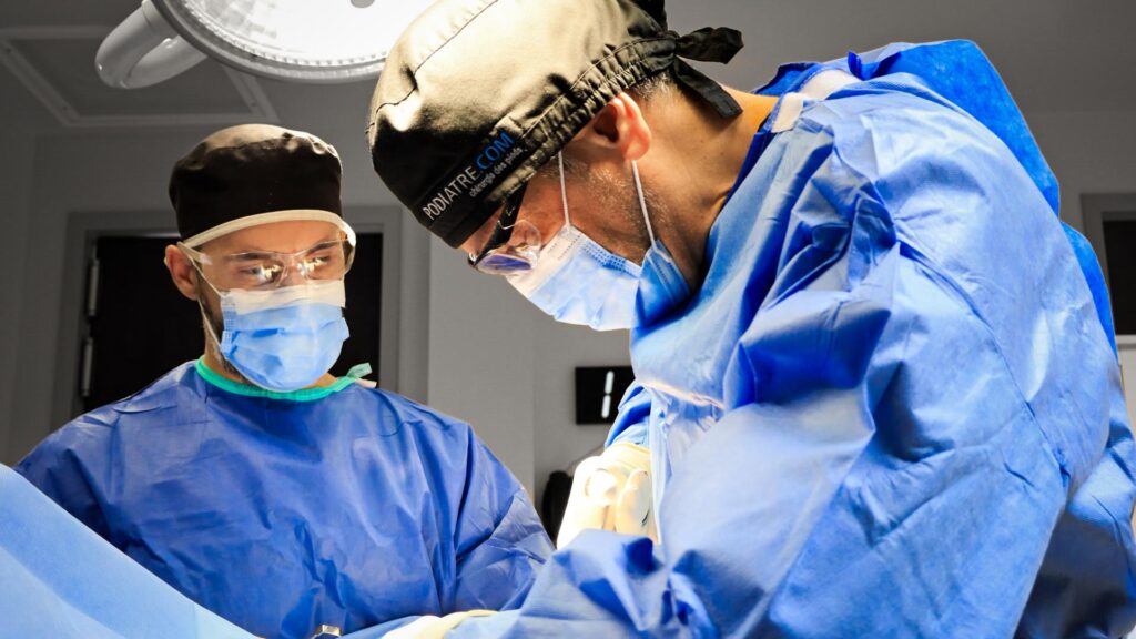 Chirurgie du pied à Montréal: quand consulter pour une douleur ou une déformation du pied
